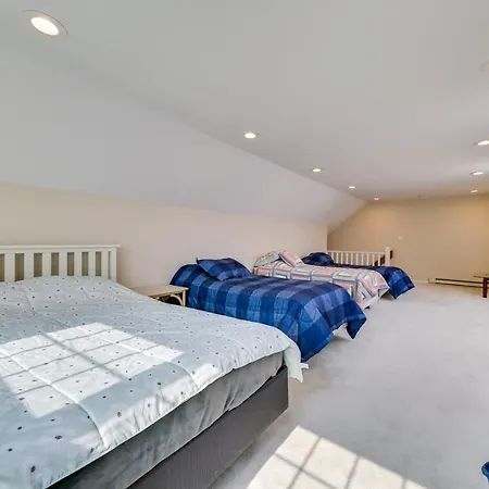 Chic Townhome On Lake Huron With Private Beach!